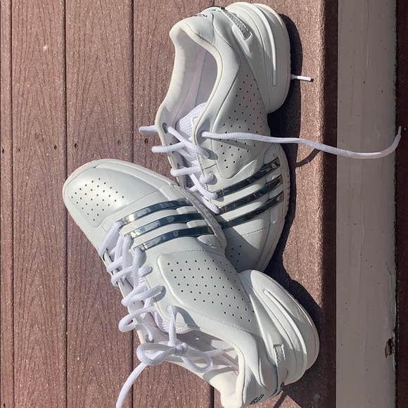 adidas Shoes - Tennis shoes